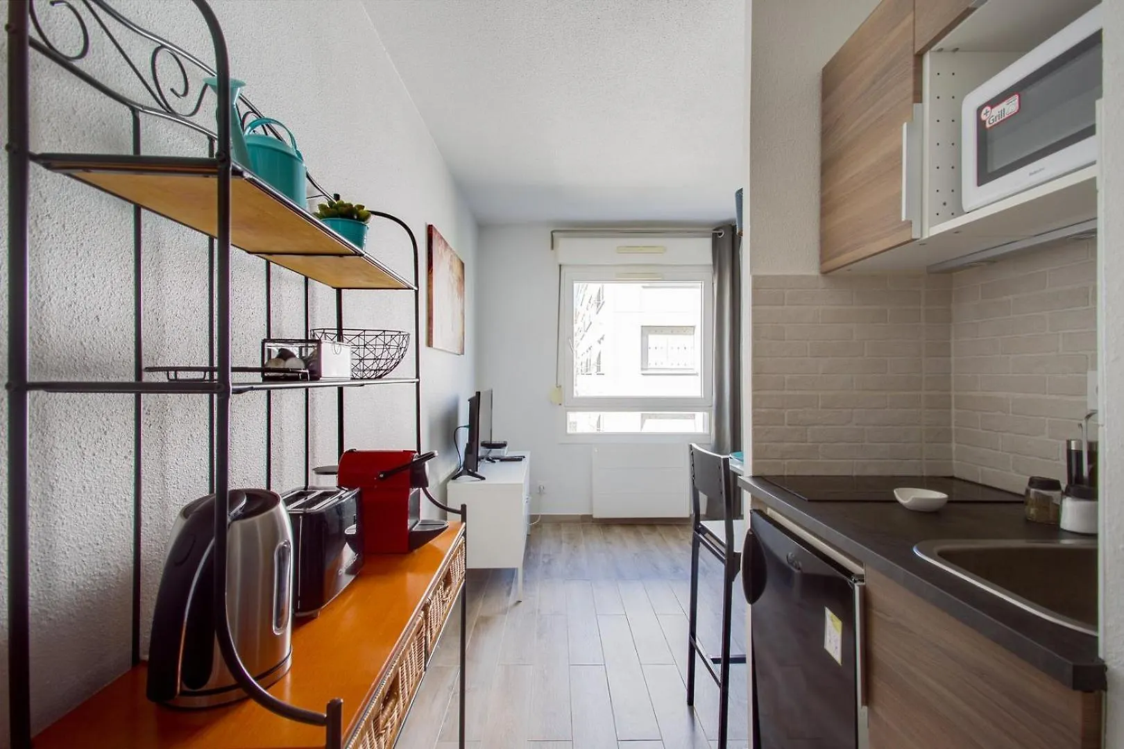 The Cute Sans-Souci Studio Lyon France